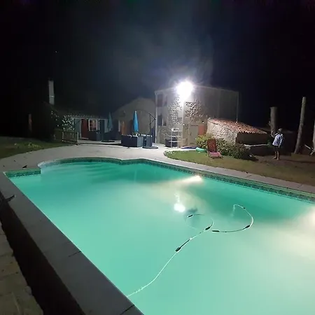La Charmentaise Holiday home *